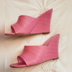 NEW Pink Venus Mules
